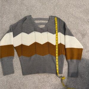 🎀🎀Women’s Colorblock Chevron Knit Sweater